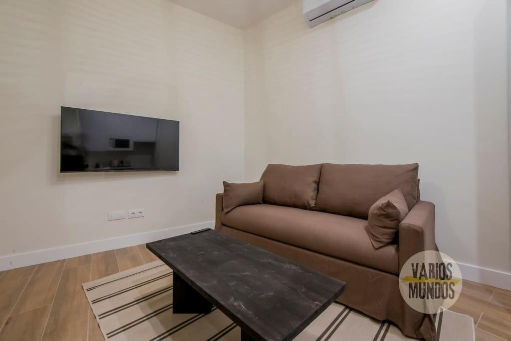 Cozy Y Centrico Apt Para 6Pax En Plaza Del Carmen E2 Madrid Eksteriør billede