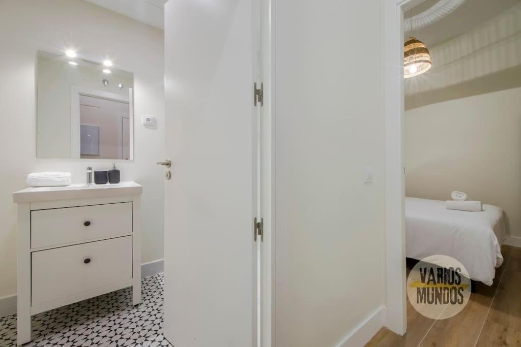 Cozy Y Centrico Apt Para 6Pax En Plaza Del Carmen E2 Madrid Eksteriør billede