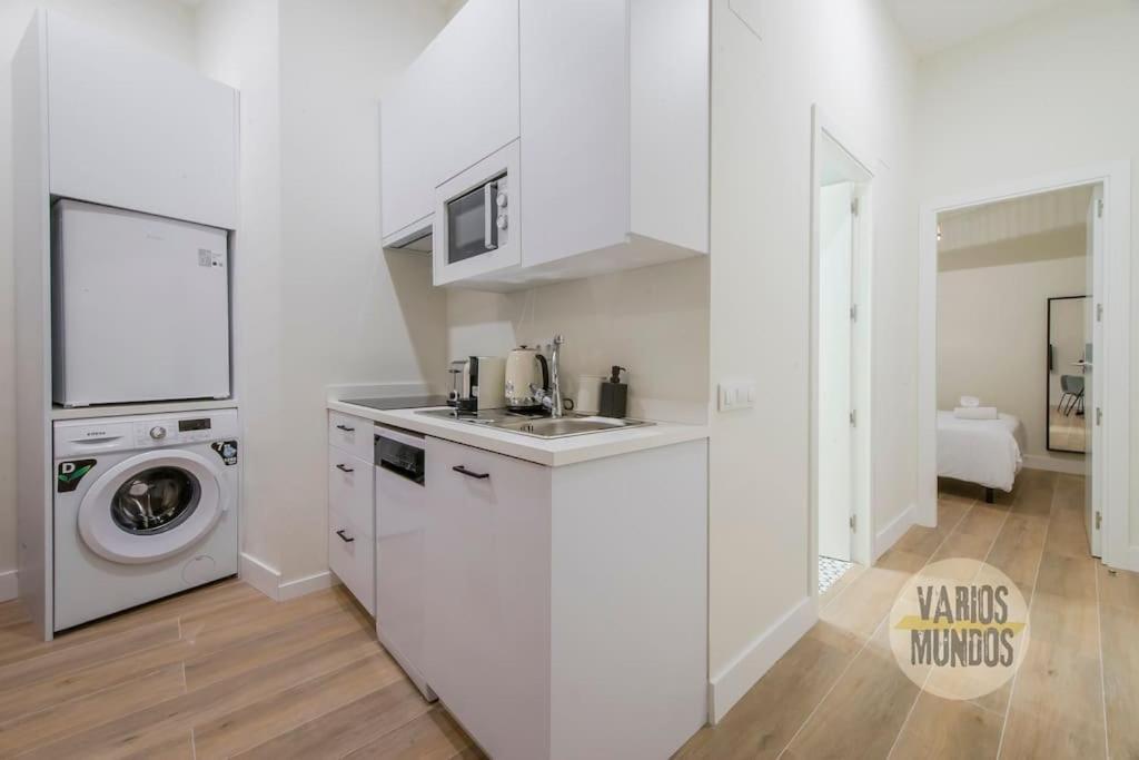 Cozy Y Centrico Apt Para 6Pax En Plaza Del Carmen E2 Madrid Eksteriør billede