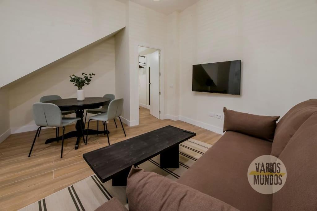 Cozy Y Centrico Apt Para 6Pax En Plaza Del Carmen E2 Madrid Eksteriør billede